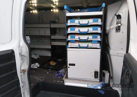 2015 Chevrolet Express 2500 Work Van z USA, uszkodzony, nr VIN 1GCWGFCF8F1166780